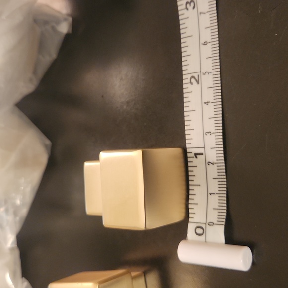 Pulls/Knobs (set of 10) - Picture 5 of 5